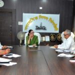 जल गंगा अभियान, गैस पाइपलाइन, स्वच्छता और आवास योजनाओं की प्रगति तेजी लाने के दिए निर्देश